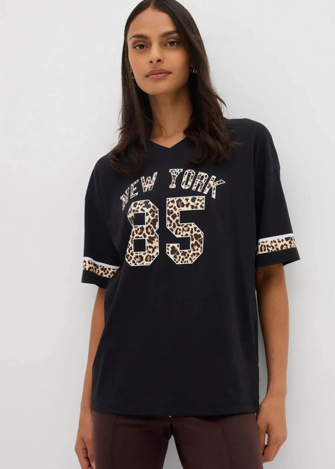 bonprix Nachhaltigere Materialien|Shirts & Tops^Oversize-Shirt aus reiner Bio-Baumwolle schwarz leo