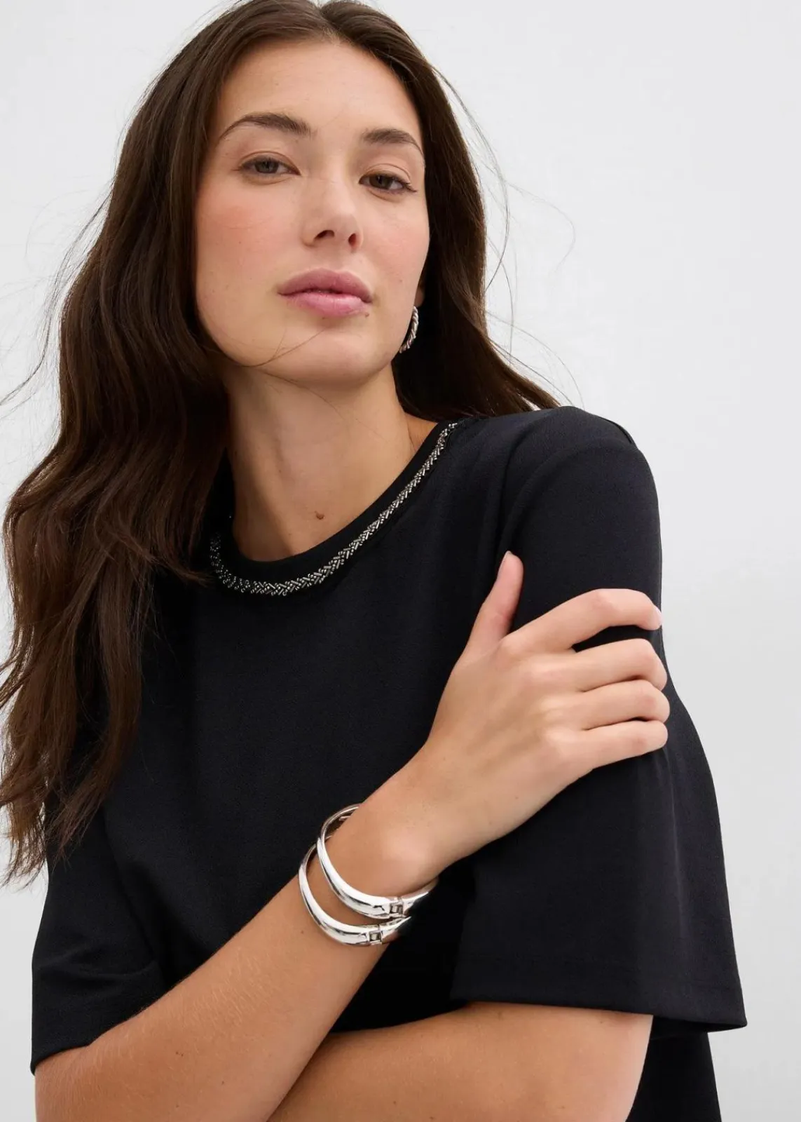 bonprix Shirts & Tops|Nachhaltigere Materialien^Oversize-Shirt mit Perlenbesatz schwarz