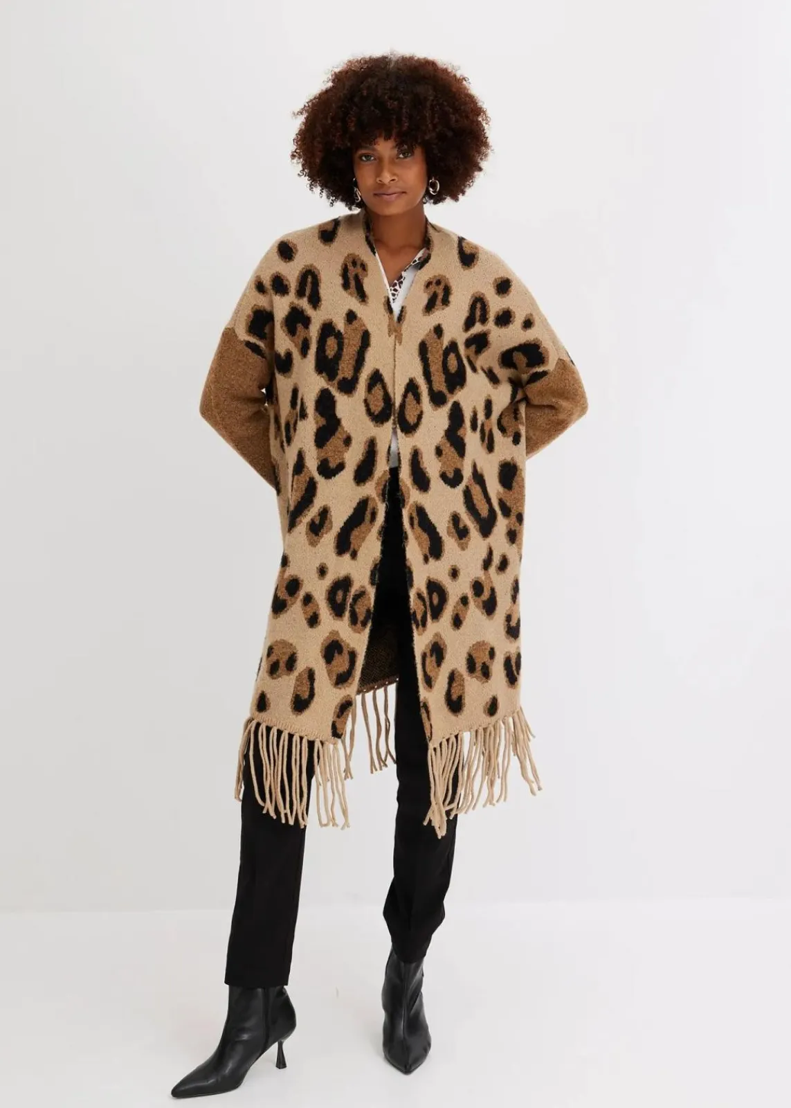 bonprix Bekleidung·Umstandsmode|Bekleidung·Jeans^Oversize-Strickjacke beige/braun/schwarz leo bedruckt
