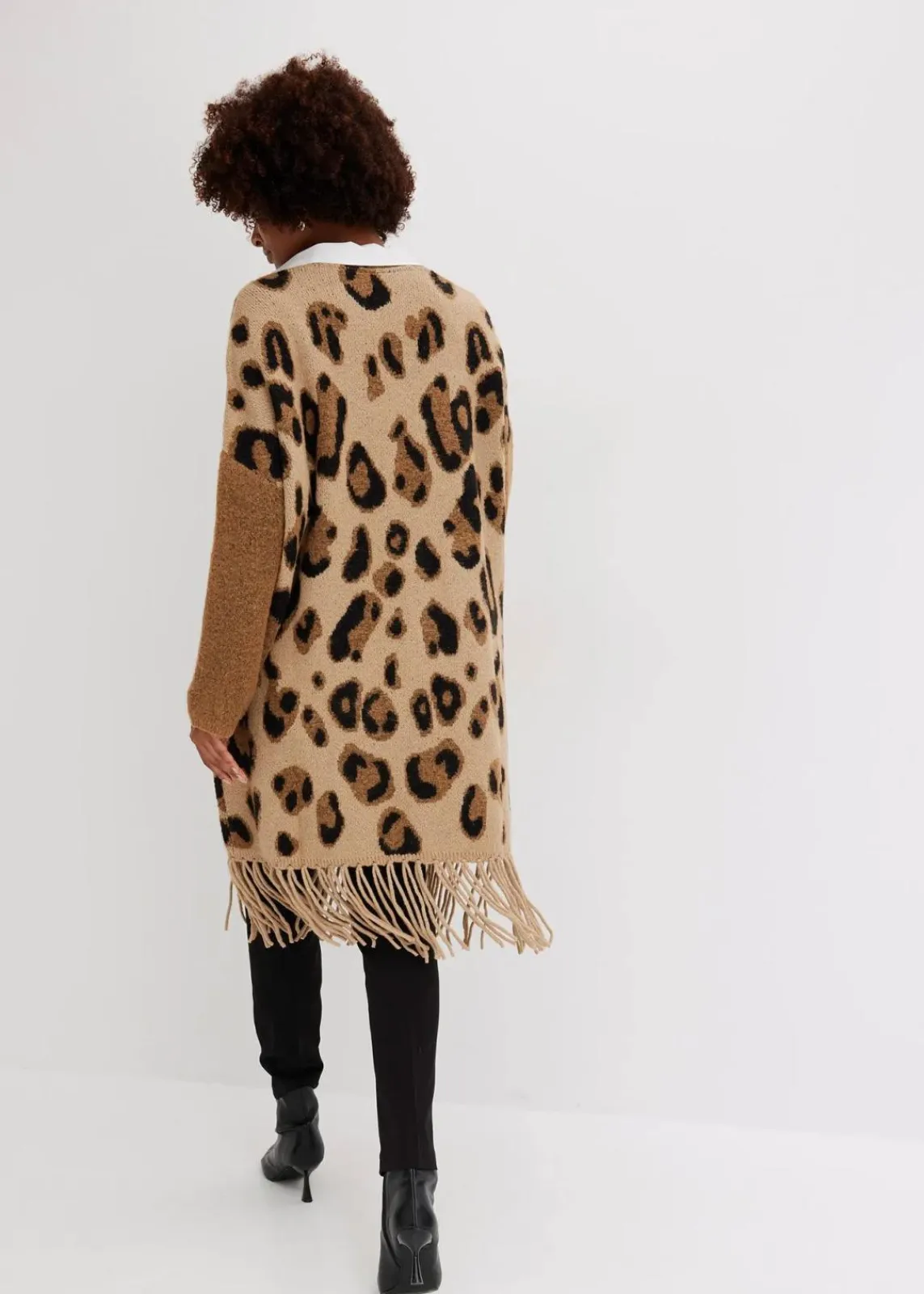 bonprix Bekleidung·Umstandsmode|Bekleidung·Jeans^Oversize-Strickjacke beige/braun/schwarz leo bedruckt