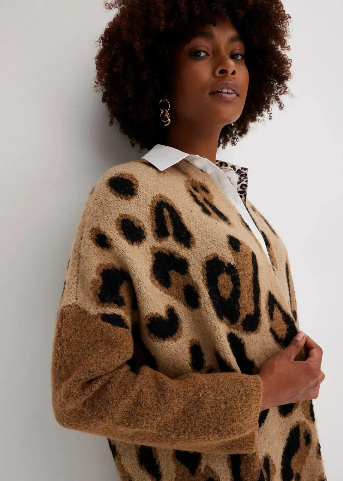 bonprix Bekleidung·Umstandsmode|Bekleidung·Jeans^Oversize-Strickjacke beige/braun/schwarz leo bedruckt