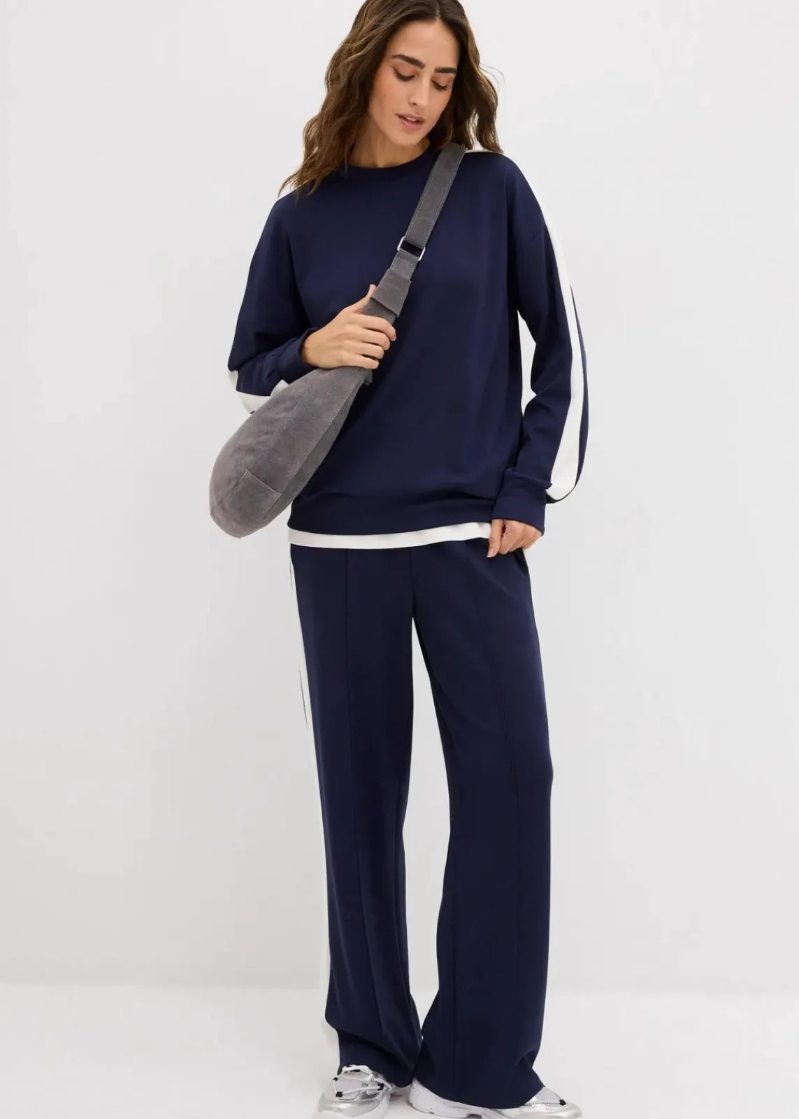 bonprix Bekleidung·Blusen & Tuniken|Zweiteiler & Sets^Oversize-Sweatshirt blau