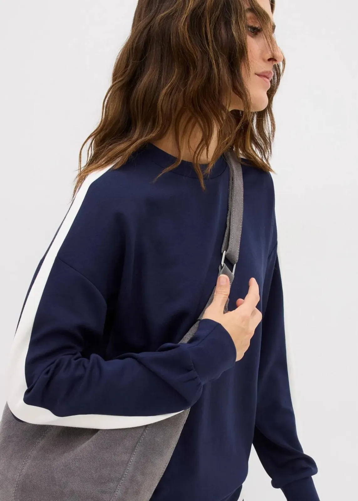 bonprix Bekleidung·Blusen & Tuniken|Zweiteiler & Sets^Oversize-Sweatshirt blau