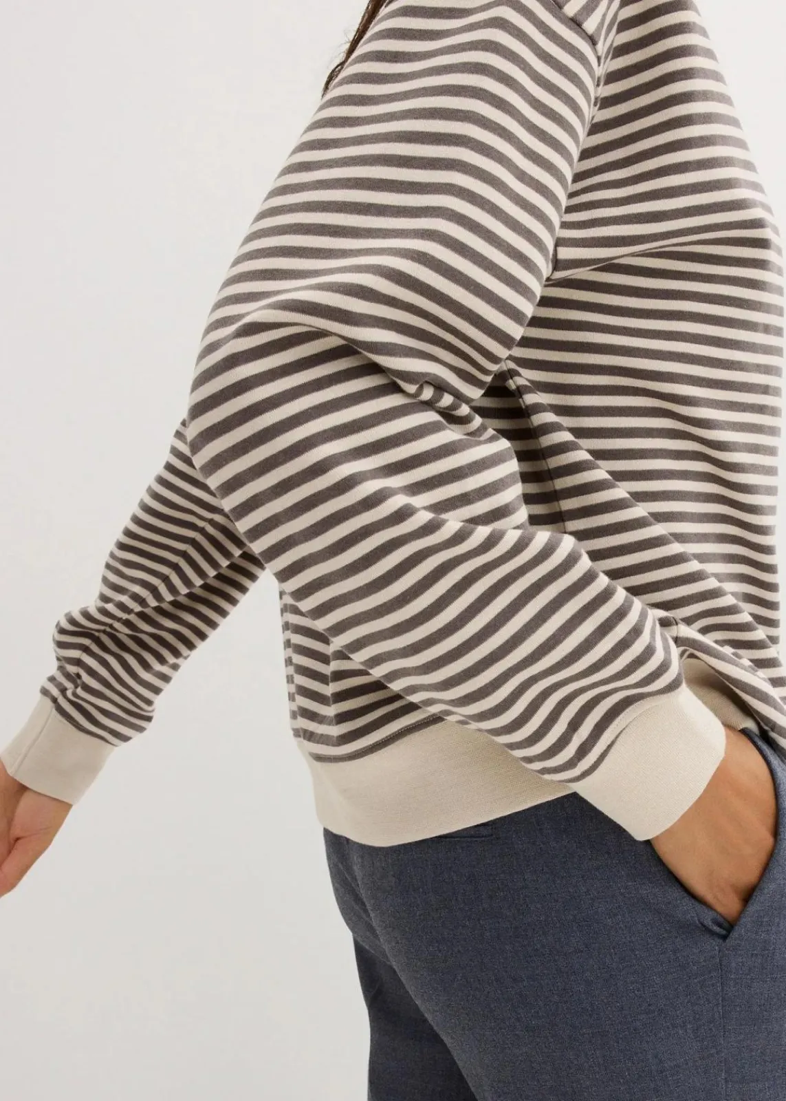 bonprix Basics|Sweat^Oversize-Sweatshirt rauchgrau/wollweiß gestreift