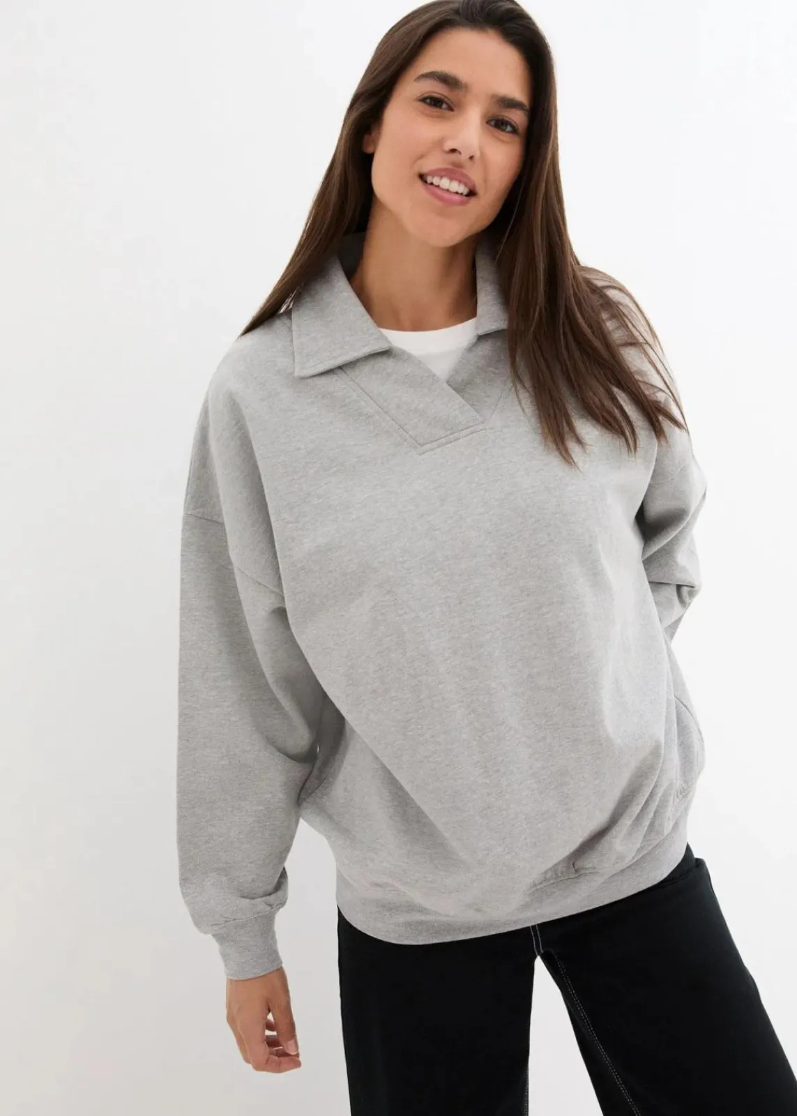 bonprix Sweat|Nachhaltigere Materialien^Oversize-Sweatshirt mit V-Ausschnitt und Polokragen hellgrau meliert