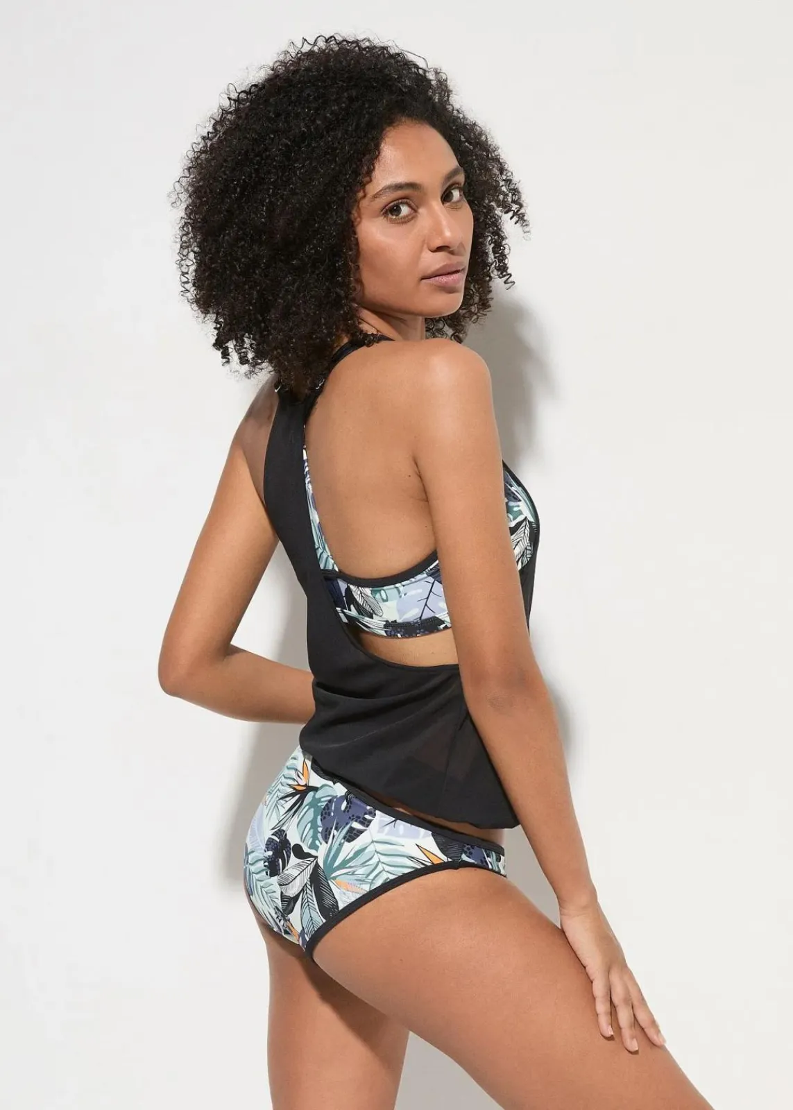 bonprix Tankinis|Bademode·Tankinis^Oversize-Tankini mit Bustier-Bikinioberteil (3-tlg.Set) blau/schwarz floral