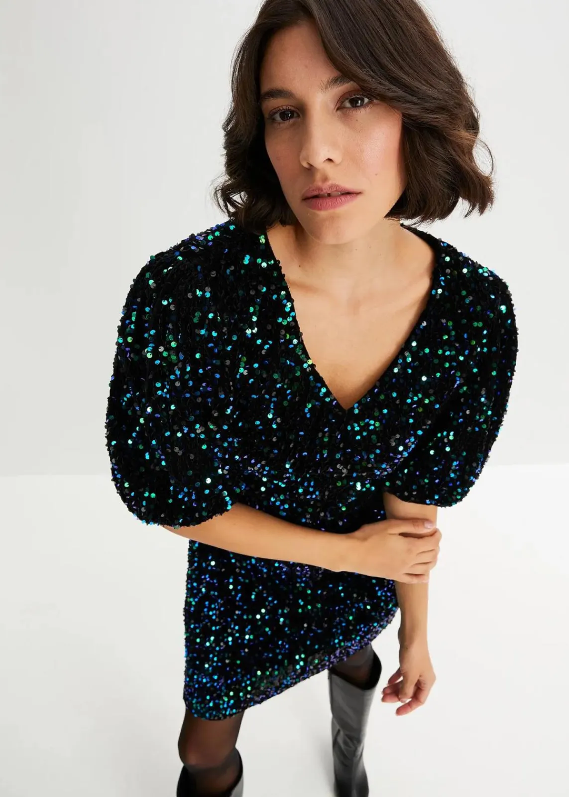 bonprix Bekleidung·Pullover & Strickjacken^Paillettenkleid schwarz/blaugrün