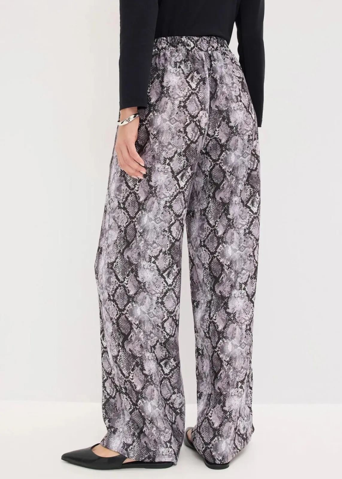bonprix Bekleidung·Kleider|Nachhaltigere Materialien^Palazzo-Hose graubraun schlange bedruckt
