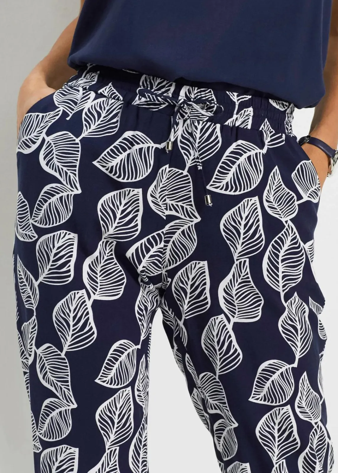 bonprix Hosen|Nachhaltigere Materialien^Palazzo-Hose dunkelblau/weiß bedruckt