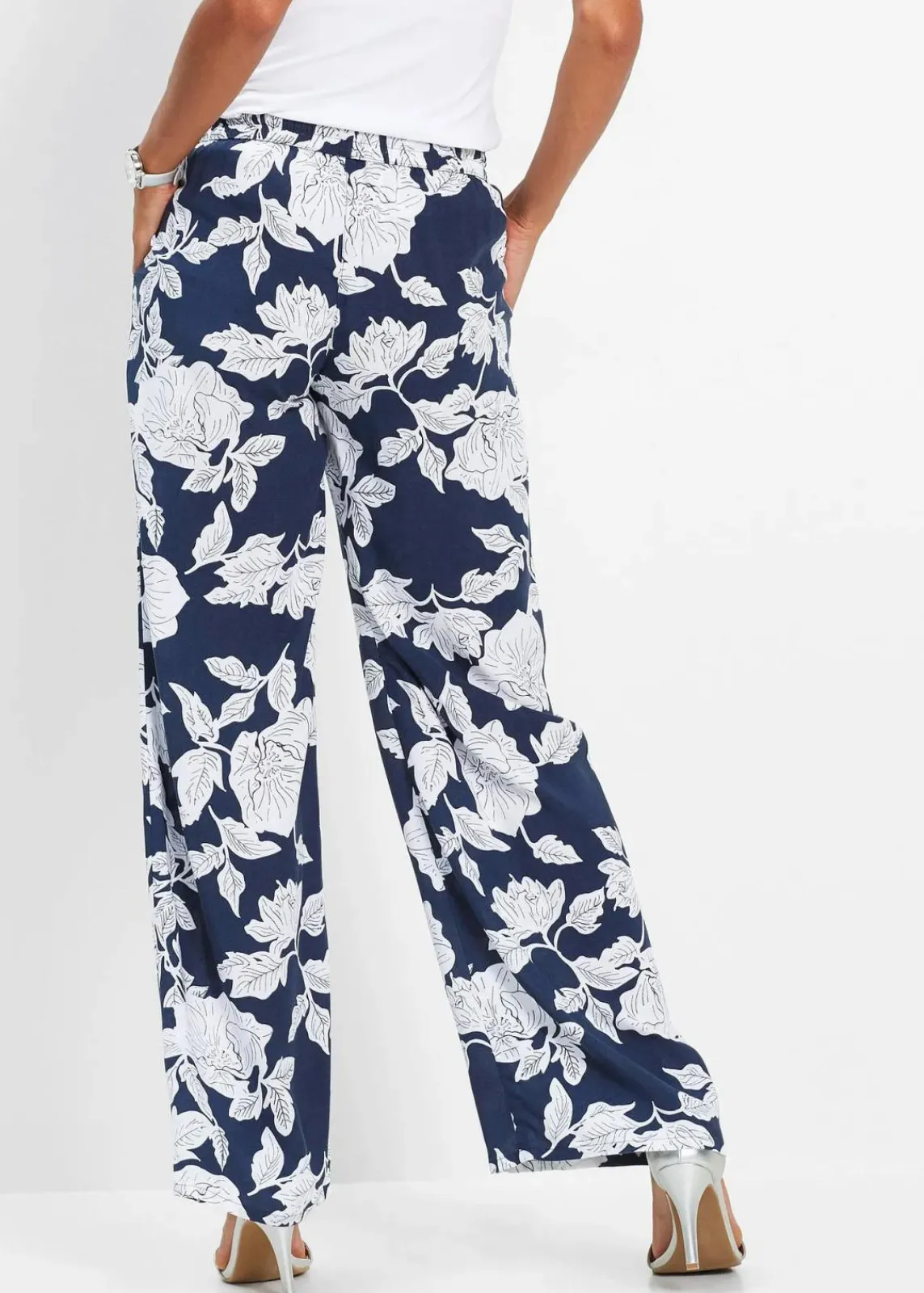 bonprix Nachhaltigere Materialien|Hosen^Palazzo-Hose aus fließender Viskose schwarz