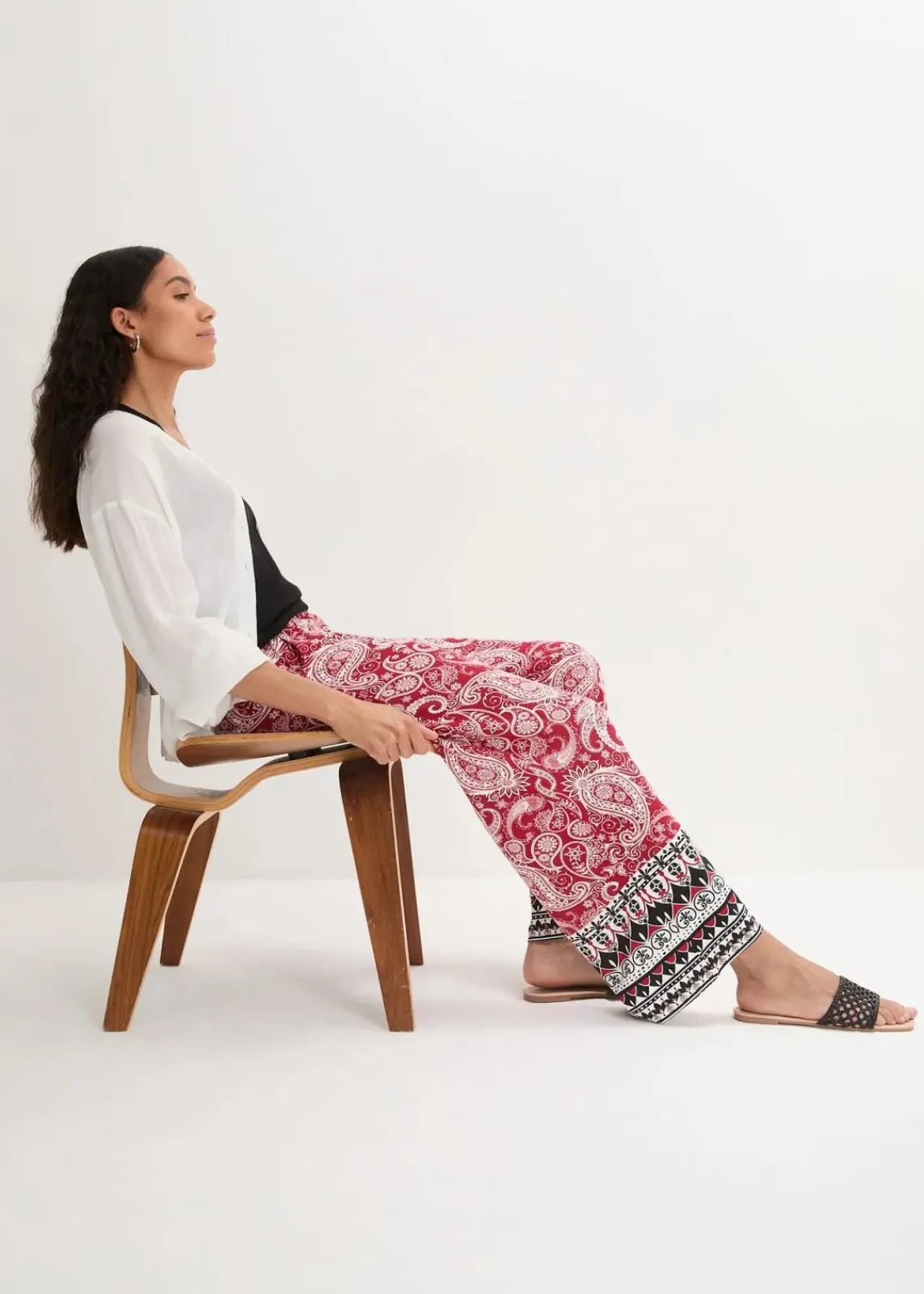 bonprix Nachhaltigere Materialien|Hosen^Palazzo-Hose aus softem Viskose-Mix chillirot paisley
