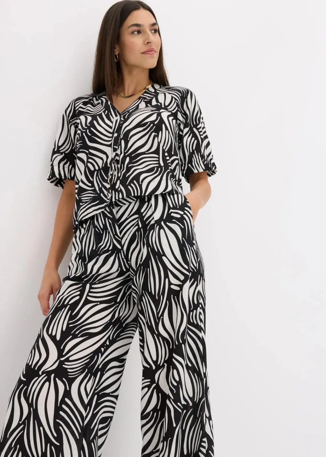 bonprix Bekleidung·Kleider|Hosen^Palazzo-Hose mit Bequembund schwarz/wollweiß bedruckt