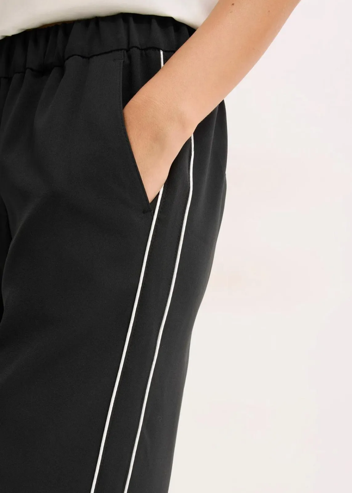 bonprix Bekleidung·Kleider|Hosen^Palazzo-Hose mit Zierstreifen schwarz