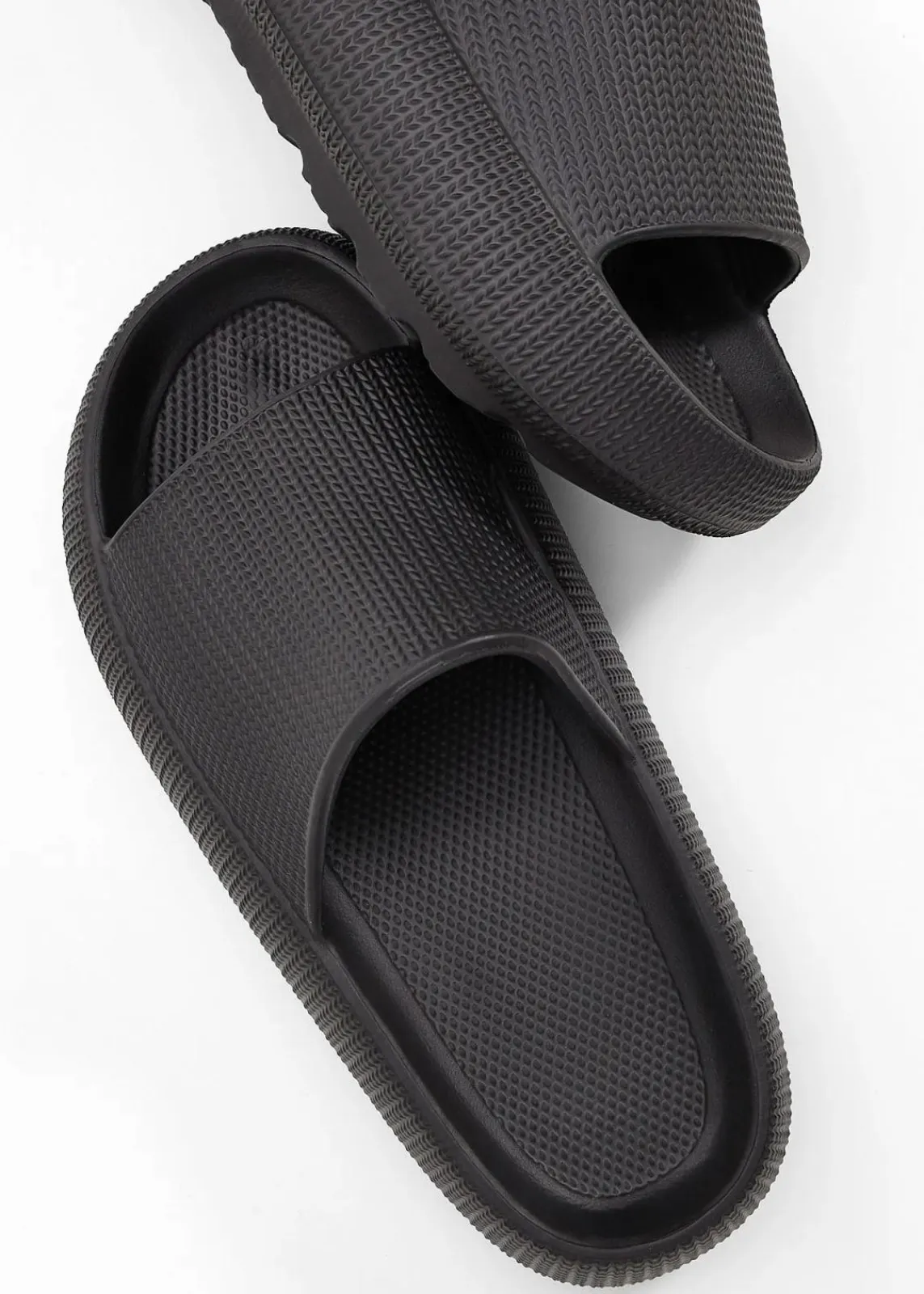 bonprix Sommerschuhe^Pantoletten schwarz