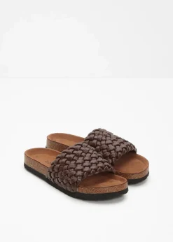 bonprix Sommerschuhe^Pantoletten in Flechtoptik dunkelbraun