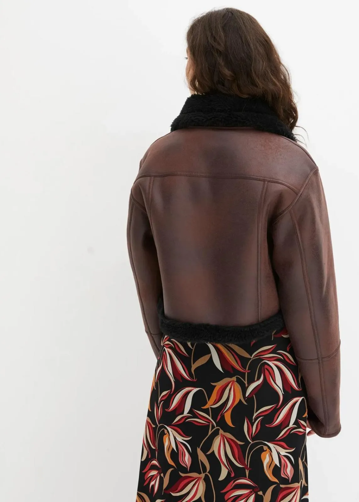 bonprix Jacken & Mäntel^Pilotenjacke aus Lammfellimitat terrabraun