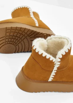 bonprix Gefütterte Winterschuhe|Boots^Plateau-Boots haselnuss