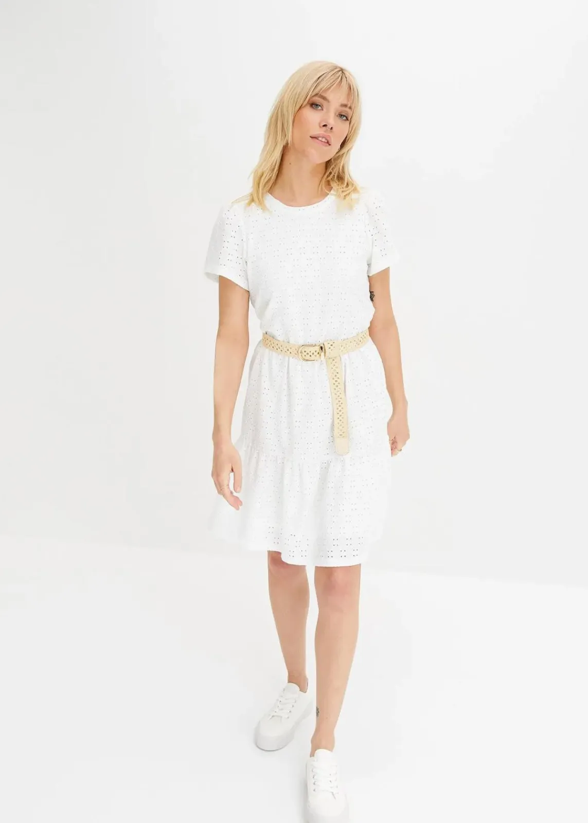 bonprix Bekleidung·Pullover & Strickjacken|Kleider^Polokleid mit Lochstickerei weiß