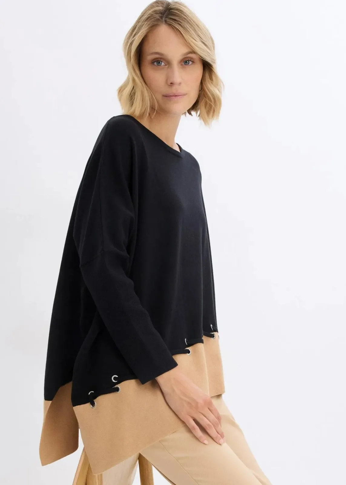 bonprix Pullover & Strickjacken|Strickmode^Poncho Feinstrickpullover schwarz/cappuccino