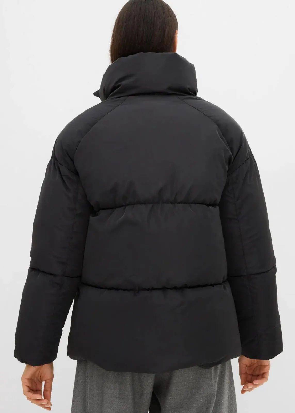 bonprix Bekleidung·Hosen|Nachhaltigere Materialien^Puffer-Jacket schwarz
