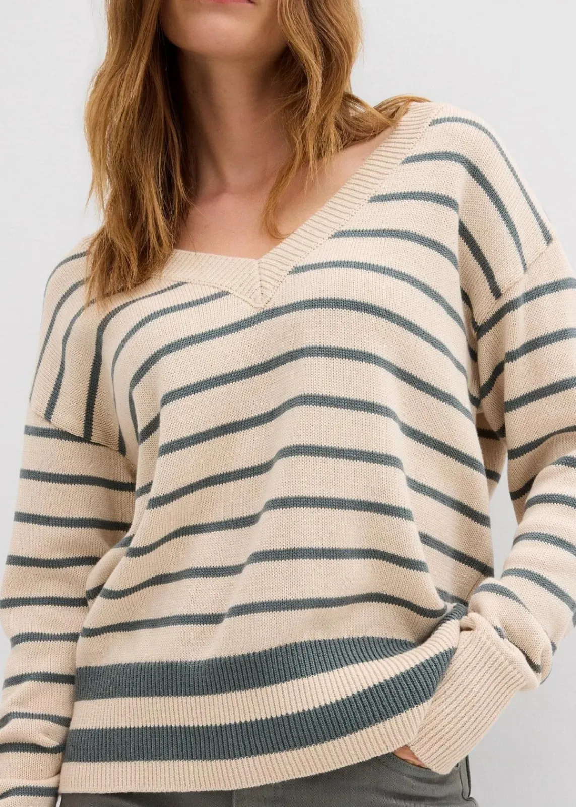 bonprix Pullover & Strickjacken|Strickmode^Pullover aus Baumwollmix eukalyptusgrün/kieselbeige gestreift