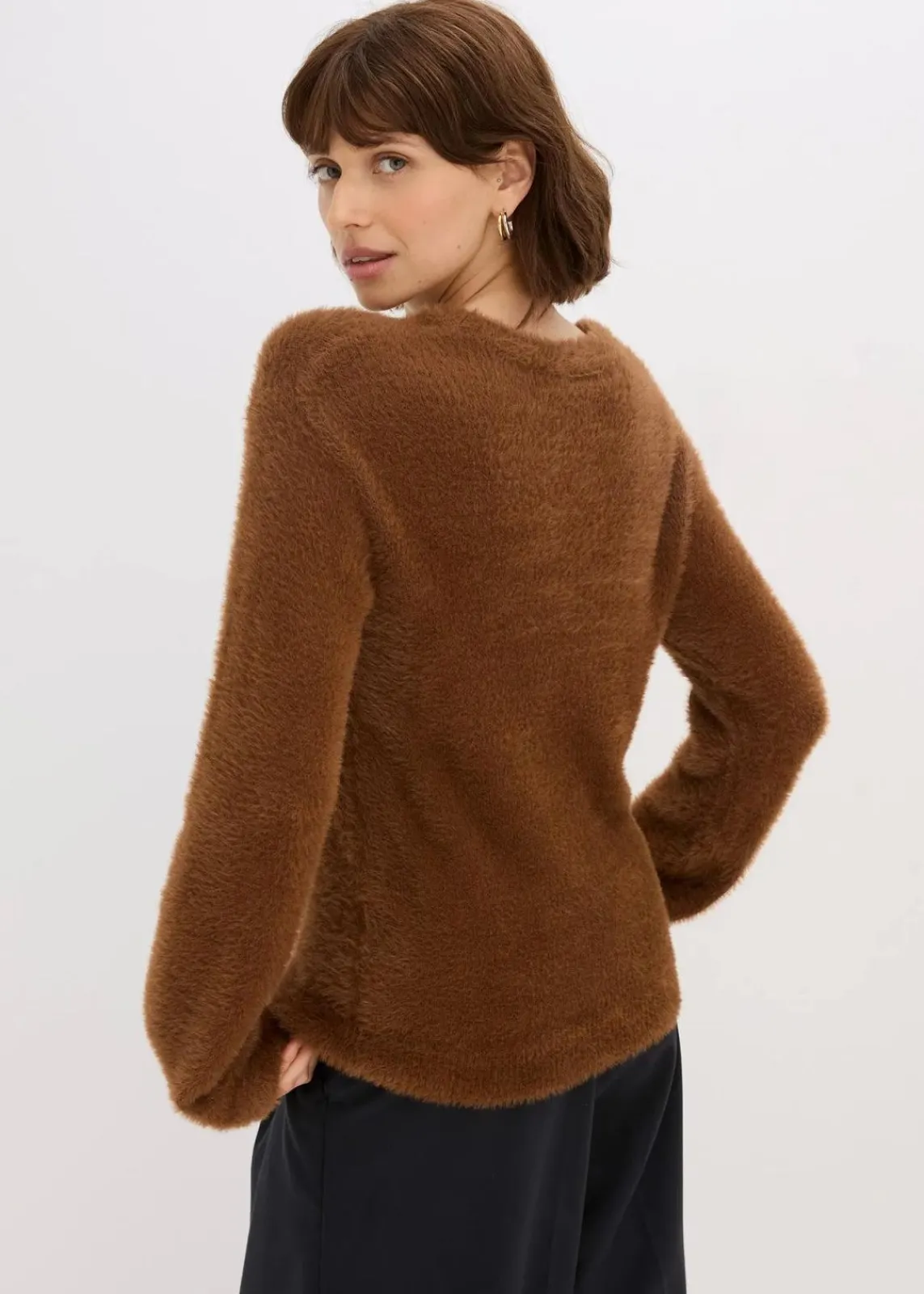 bonprix Bekleidung·Umstandsmode|Pullover & Strickjacken^Pullover in Plüsch-Optik pimentbraun