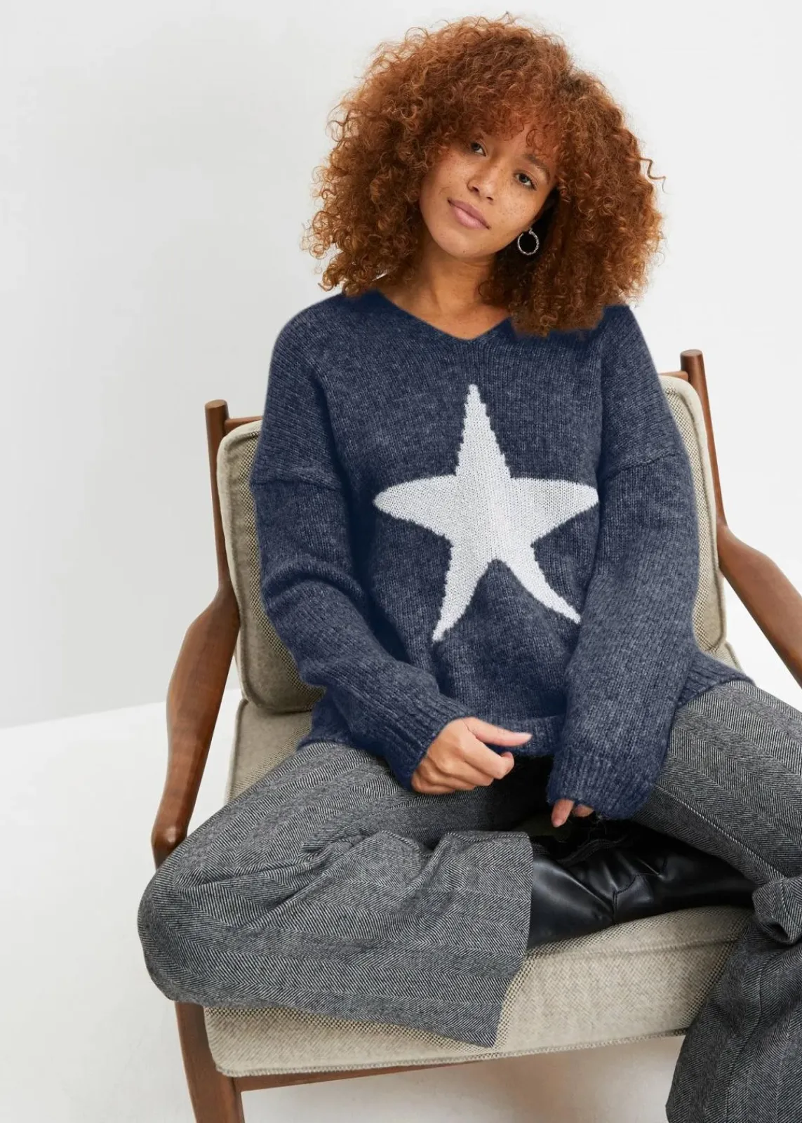 bonprix Bekleidung·Umstandsmode|Bekleidung·Jeans^Pullover mit Stern dunkelblau