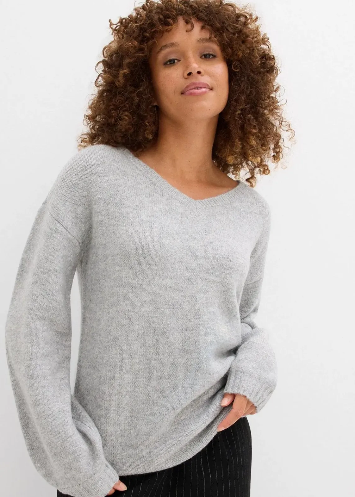 bonprix Pullover & Strickjacken|Basics^Pullover mit V-Ausschnitt hellgrau meliert meliert