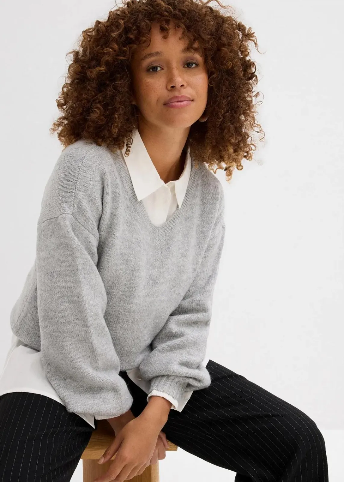 bonprix Pullover & Strickjacken|Basics^Pullover mit V-Ausschnitt hellgrau meliert meliert