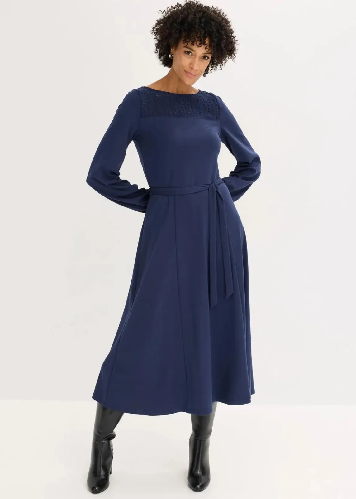 bonprix Kleider|Bekleidung·Pullover & Strickjacken^Punto Kleid mit Spitze dunkelblau