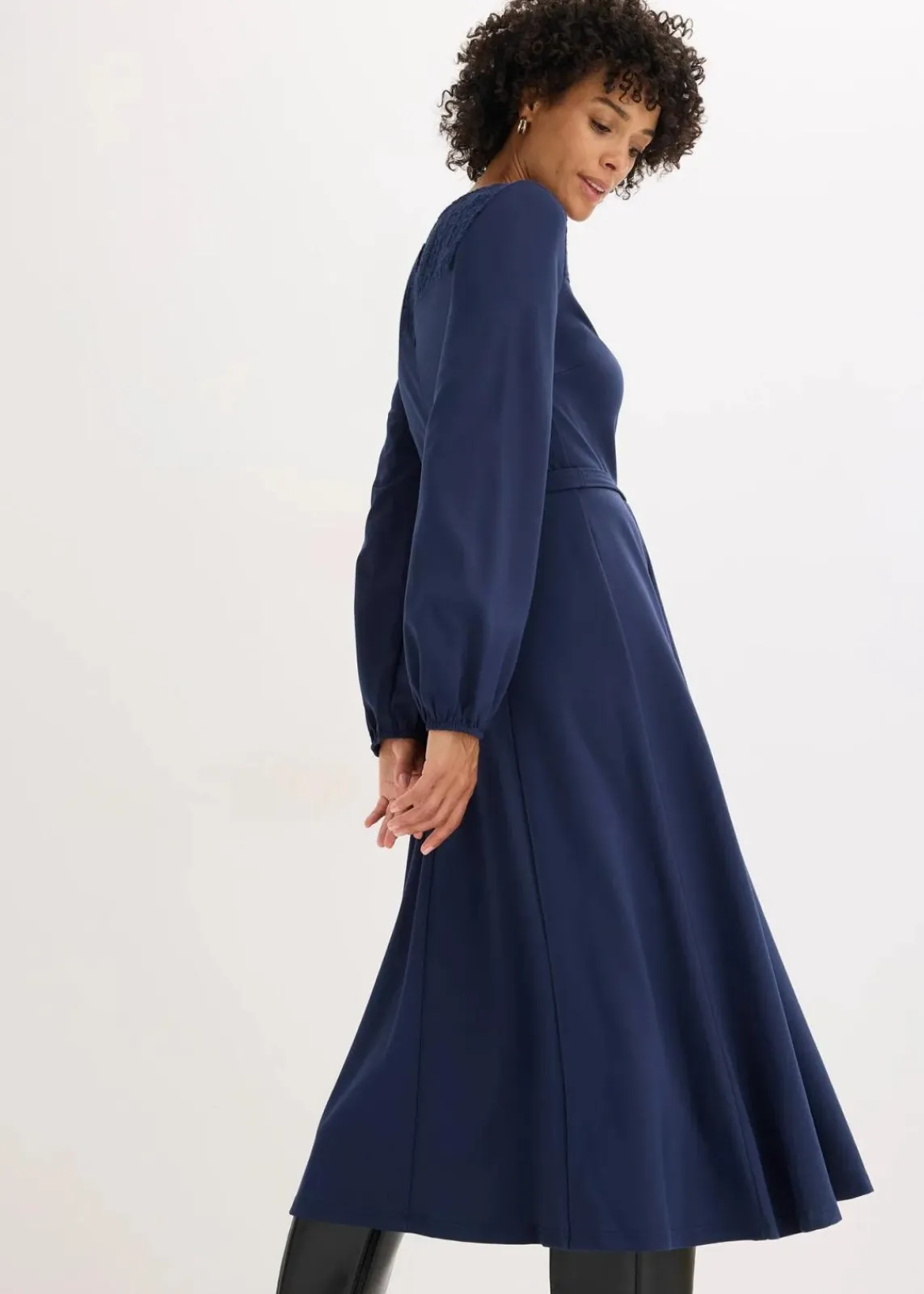 bonprix Kleider|Bekleidung·Pullover & Strickjacken^Punto Kleid mit Spitze dunkelblau