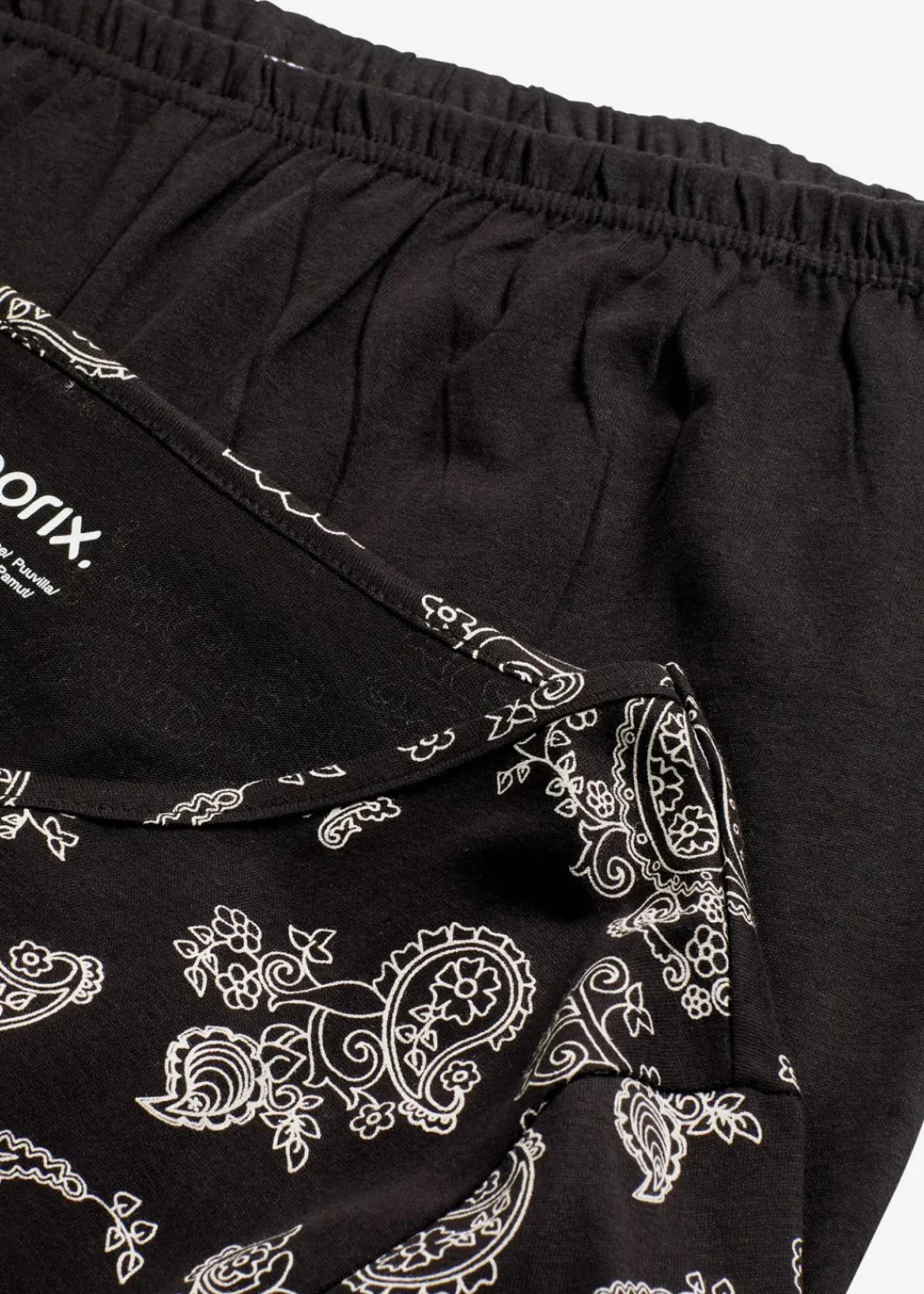 bonprix Nachtwäsche^Pyjama aus reiner Baumwolle schwarz paisley