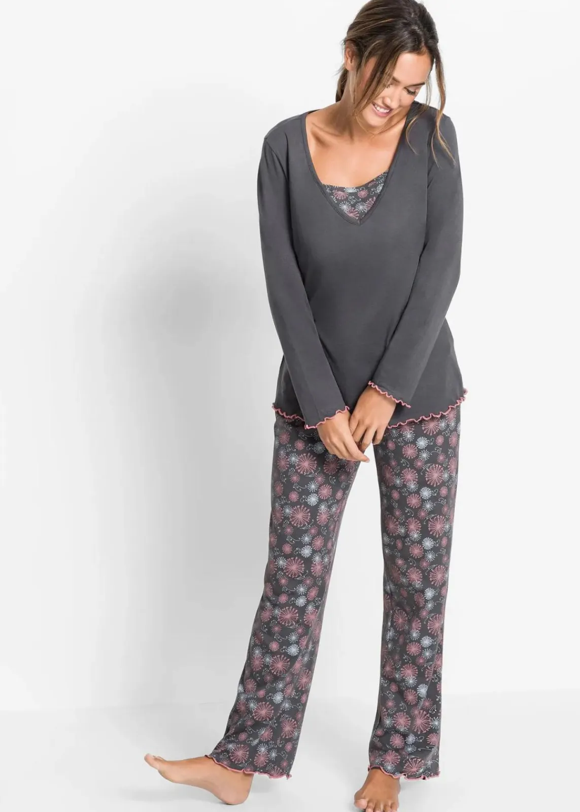 bonprix Wäsche·Nachtwäsche|Nachhaltigere Materialien^Pyjama aus reiner Bio-Baumwolle grau bedruckt