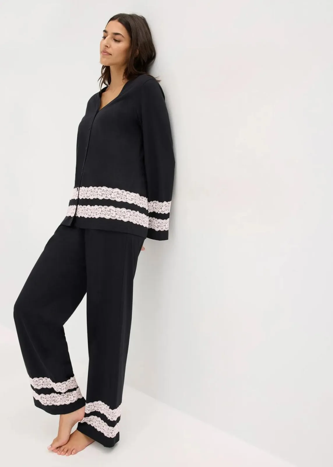 bonprix Wäsche·Nachtwäsche|Nachtwäsche^Pyjama aus softem Viskose-Mix schwarz/wollweiß