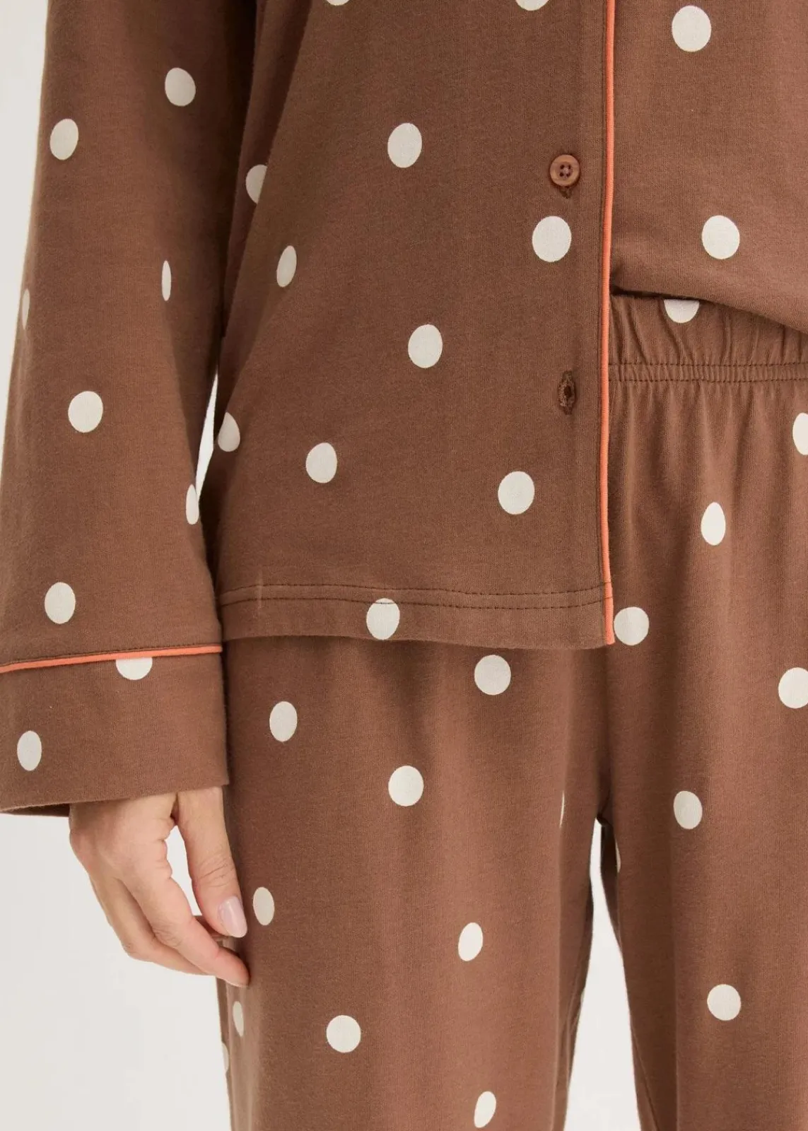 bonprix Nachtwäsche|Wäsche·Nachtwäsche^Pyjama aus weicher Baumwolle maronenbraun/naturbeige gepunktet