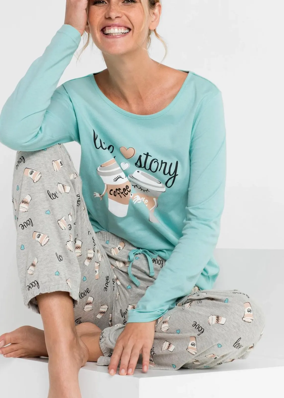 bonprix Wäsche·Nachtwäsche|Nachhaltigere Materialien^Pyjama mit Bio-Baumwolle aquapastell/hellgrau meliert bedruckt