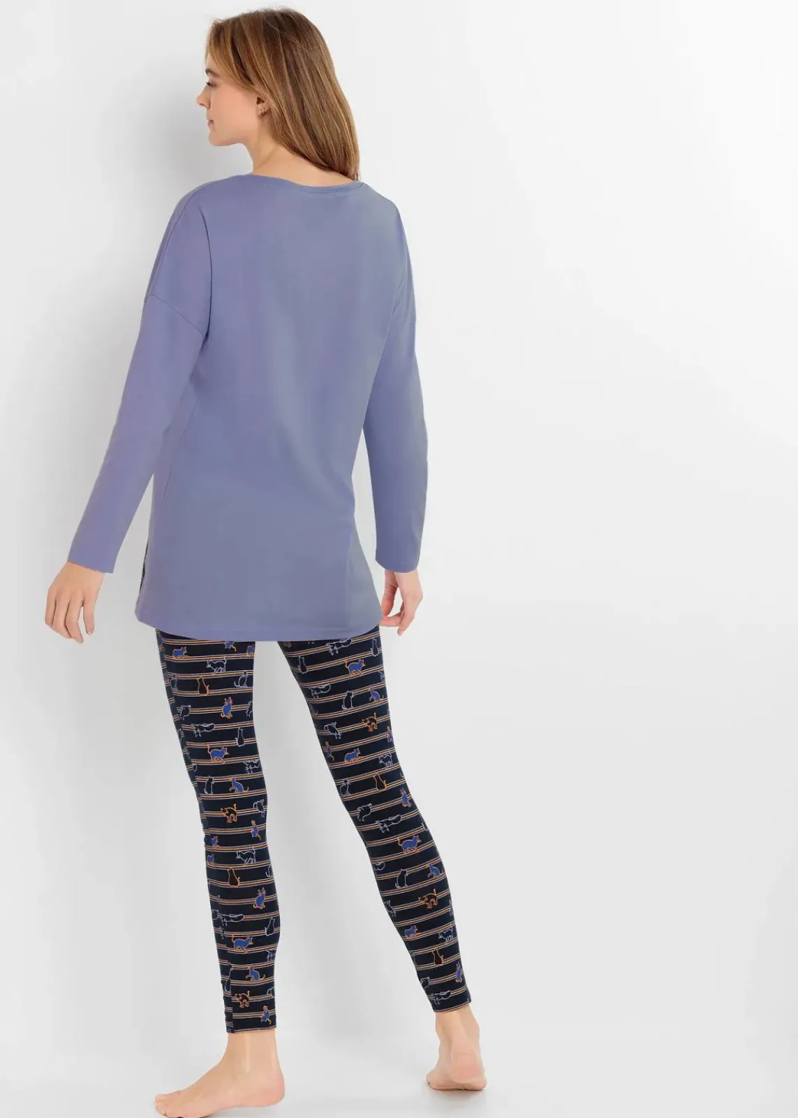 bonprix Wäsche·Nachtwäsche|Nachtwäsche^Pyjama mit Leggings dunkelblau/helllavendel bedruckt