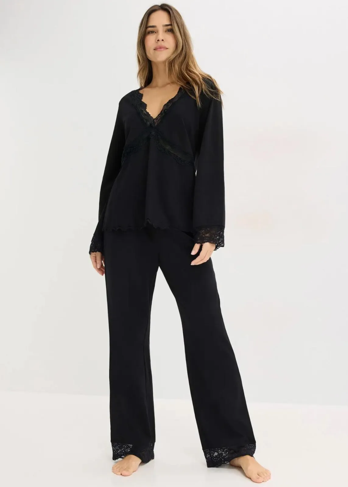 bonprix Wäsche·Nachtwäsche|Nachtwäsche^Pyjama mit Spitzenbesatz schwarz