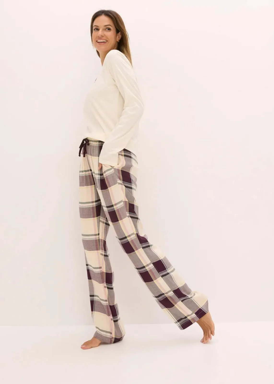 bonprix Wäsche·Nachtwäsche|Nachtwäsche^Pyjama mit weicher Webhose und Geschenktasche naturbeige/holunderbeere kariert