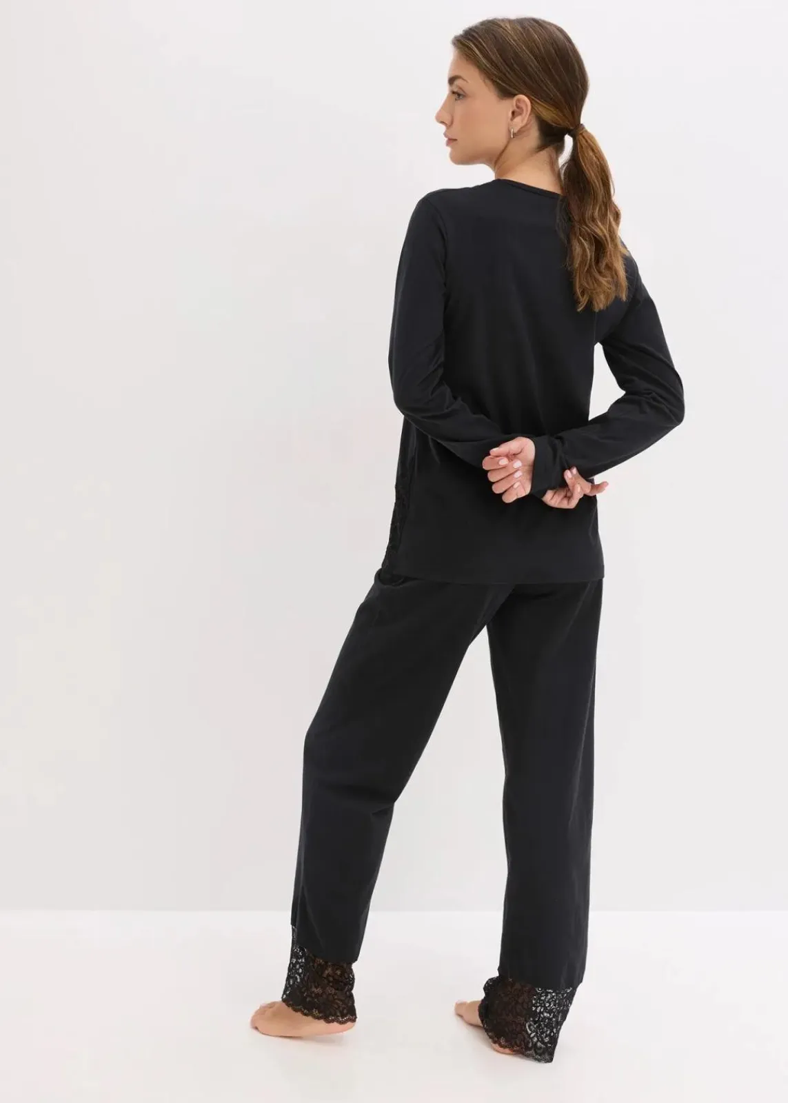 bonprix Wäsche·Nachtwäsche|Nachtwäsche^Pyjama mit zarter Spitze schwarz