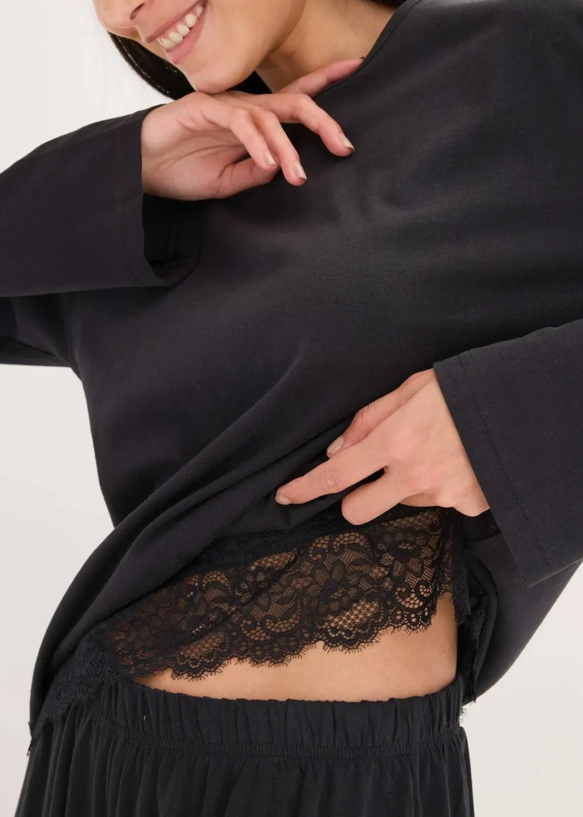 bonprix Wäsche·Nachtwäsche|Nachtwäsche^Pyjama mit zarter Spitze schwarz