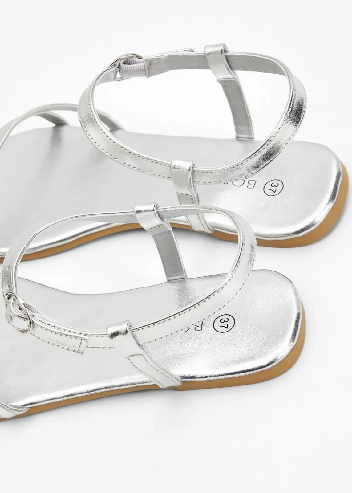 bonprix Sommerschuhe^Riemchensandalen in Metallic-Optik silber metallic