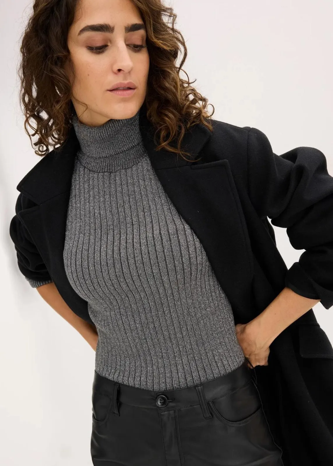bonprix Pullover & Strickjacken|Strickmode^Ripp-Pullover anthrazit/silber