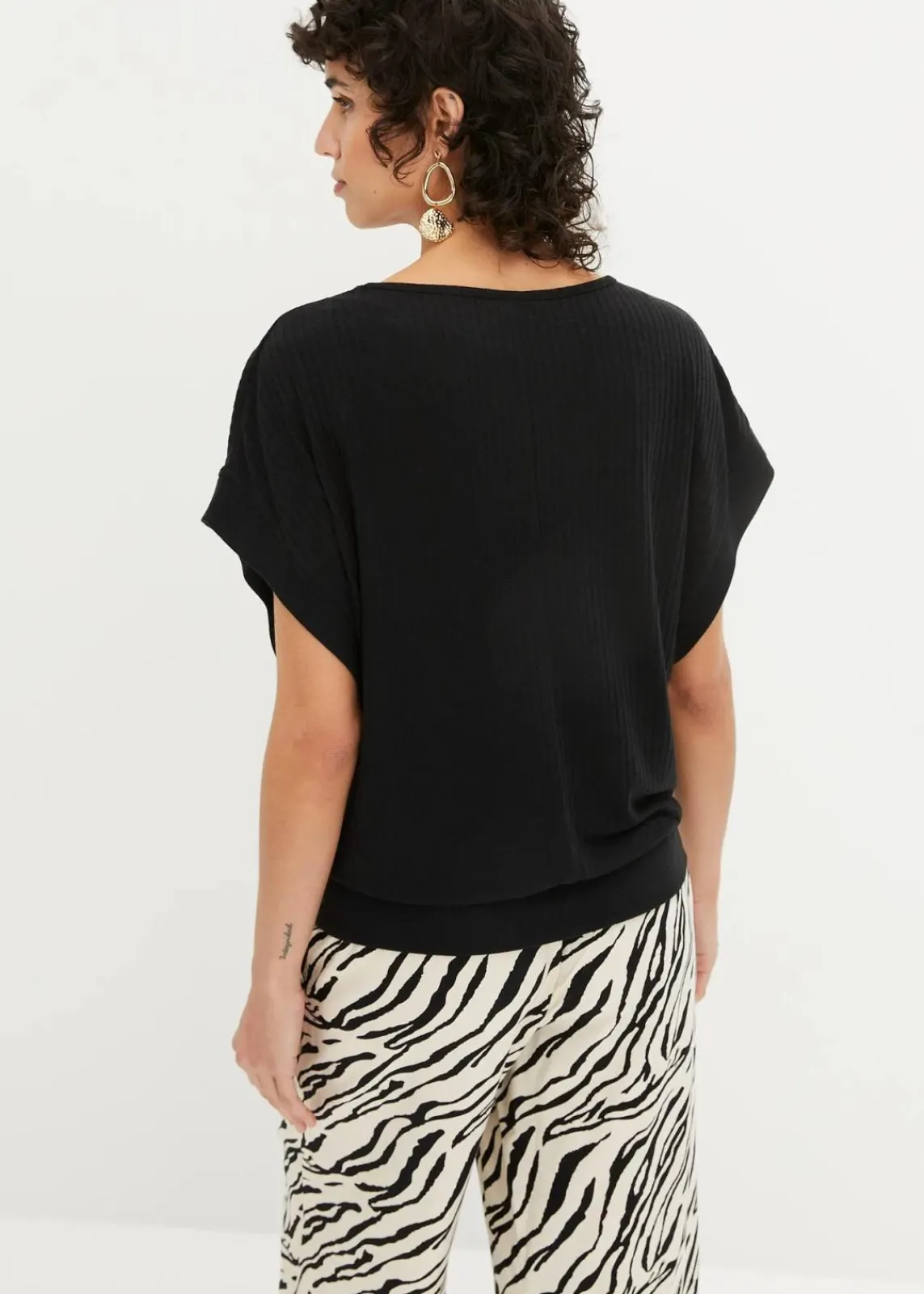 bonprix Shirts & Tops^Rippshirt mit Fledermausärmeln schwarz