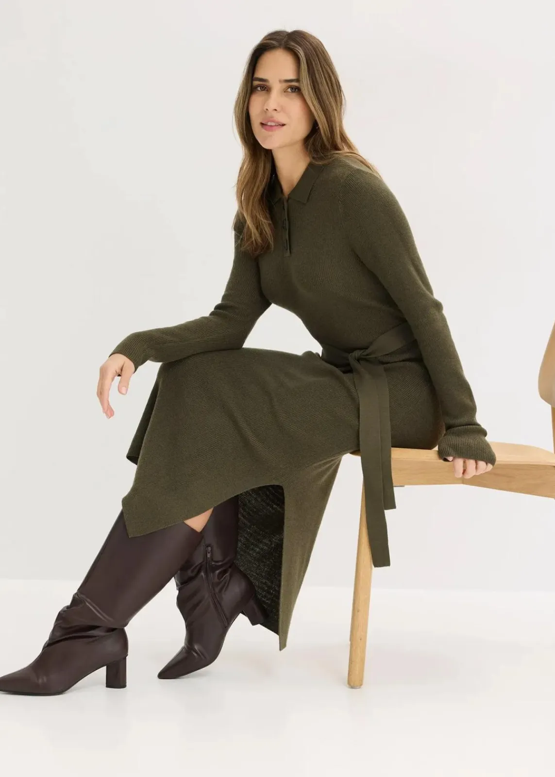 bonprix Bekleidung·Umstandsmode|Strickmode^Ripp-Strickkleid aus Viskose-Mix dunkeloliv
