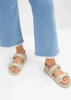 bonprix Sommerschuhe^Sandalen mit leicht geformtem Fußbett hellsand