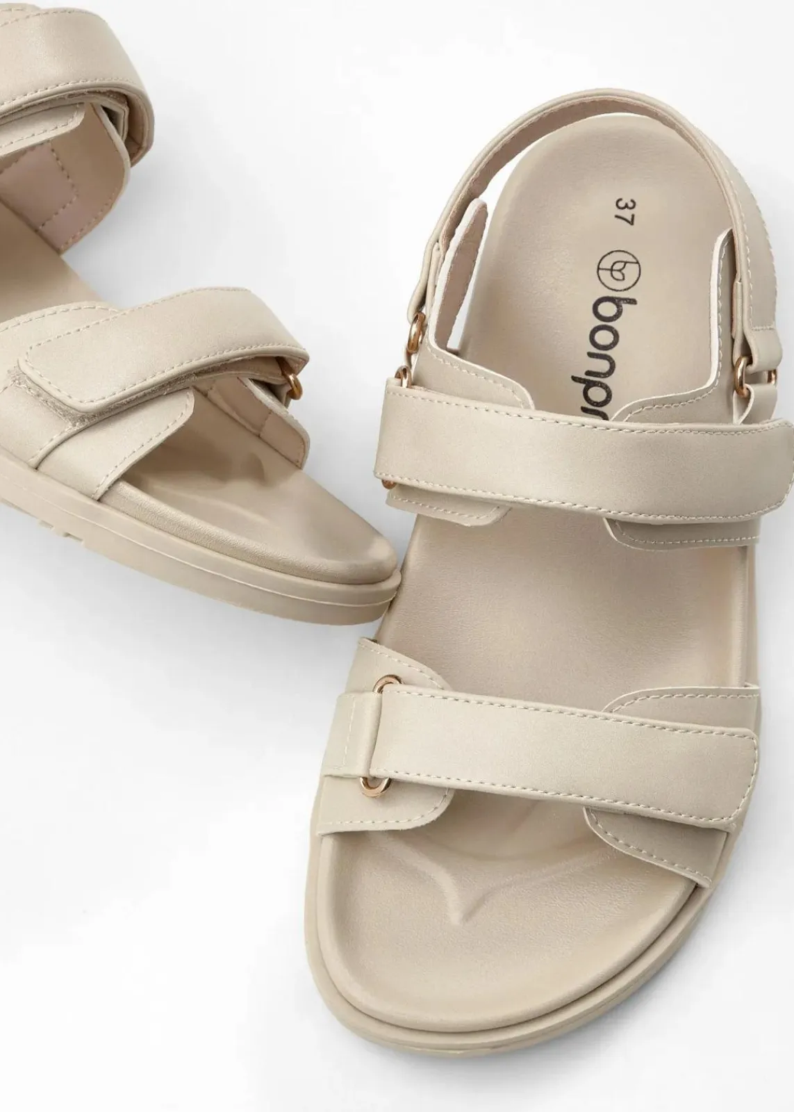 bonprix Sommerschuhe^Sandalen mit leicht geformtem Fußbett hellsand