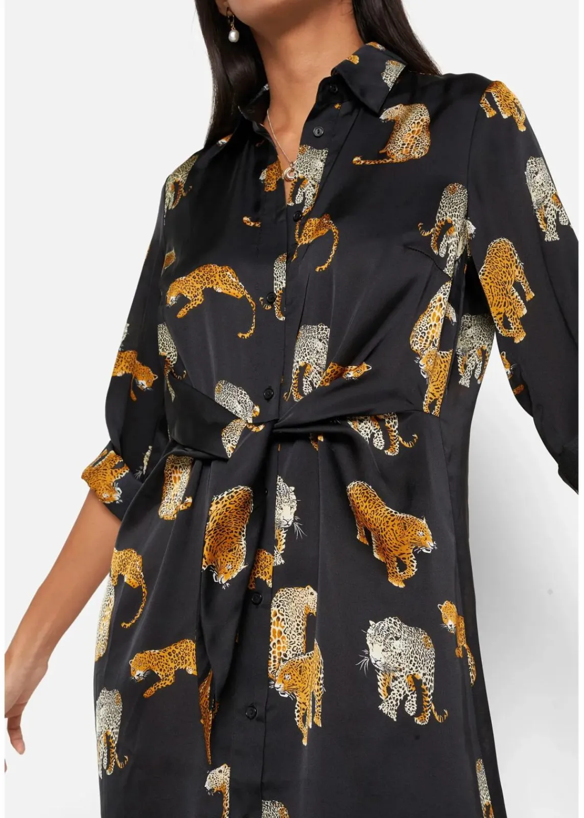 bonprix Bekleidung·Pullover & Strickjacken|Kleider^Satin Hemdblusenkleid schwarz leo bedruckt