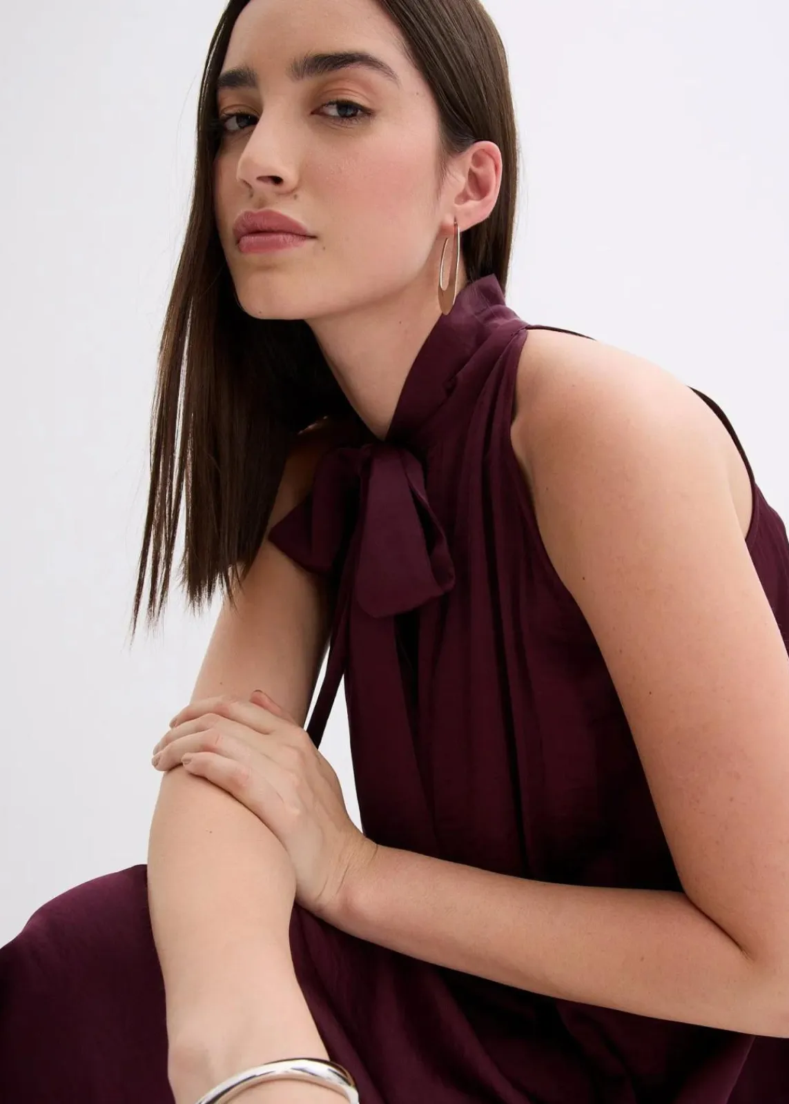 bonprix Bekleidung·Pullover & Strickjacken|Kleider^Satin Midikleid aus Viskose-Mix weinrot