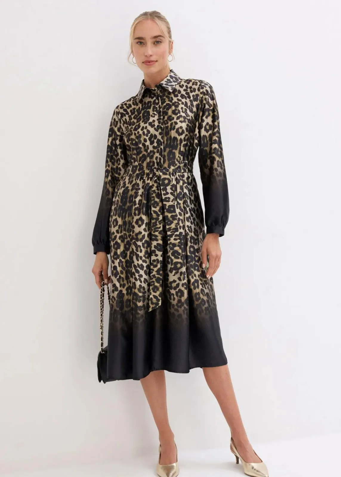 bonprix Bekleidung·Pullover & Strickjacken|Kleider^Satin-Hemdblusenkleid schwarz/sand leo bedruckt